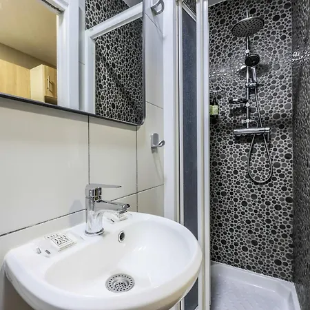 Nuevo Apartamento Funcional En Chamberi Madrid Exterior photo